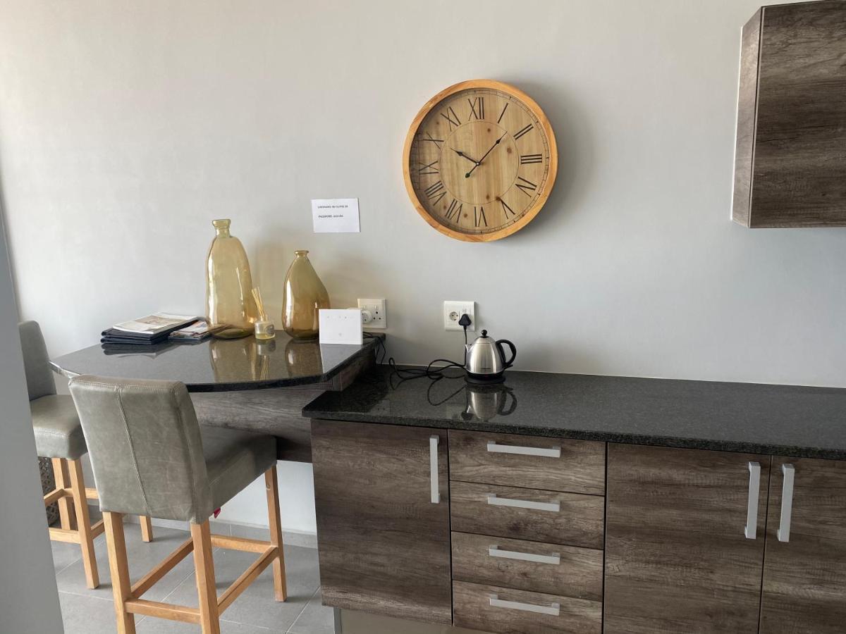 Apartment 32, Bay View Suites Langstrand ภายนอก รูปภาพ