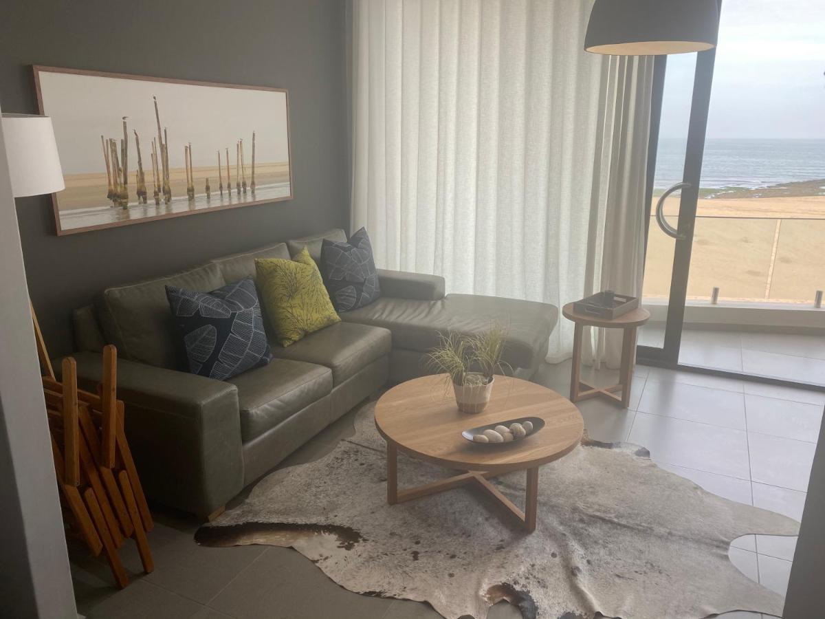 Apartment 32, Bay View Suites Langstrand ภายนอก รูปภาพ