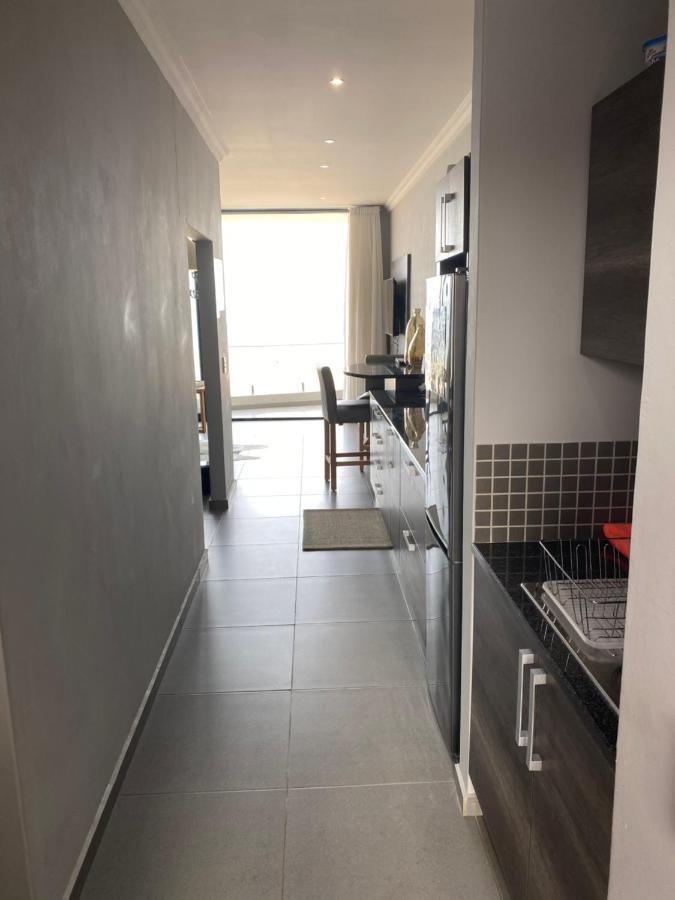 Apartment 32, Bay View Suites Langstrand ภายนอก รูปภาพ